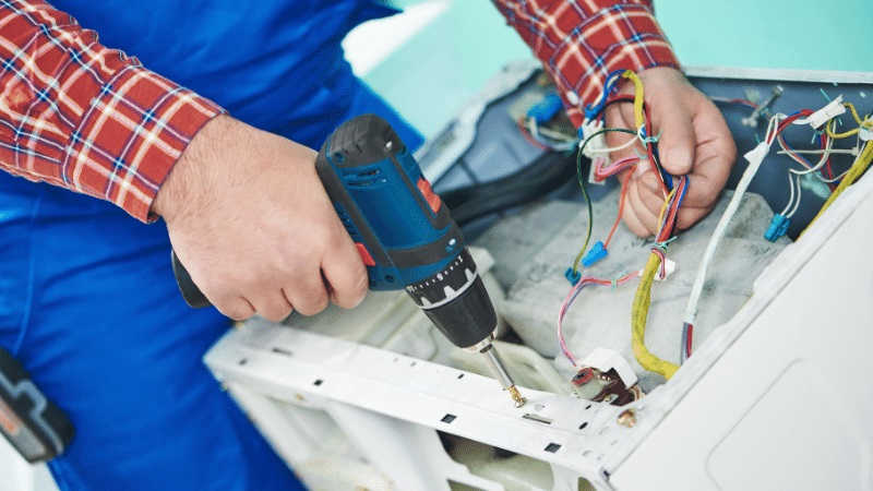 Kağıthane Bosch Bosch çamaşır makinesi kart tamiri – Su almama arızası orijinal parça ile giderildi. - Teknik servis örneği